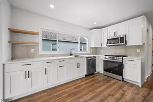15 Dunkerly St, Totowa, NJ 07512 - Photo 2