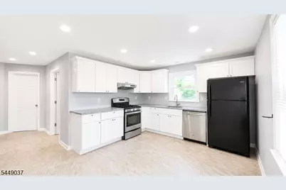 109 Sherman Ave, Roselle Park, NJ 07204 - Photo 4