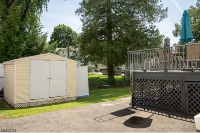 40 Oaktree Ln, Bloomfield, NJ 07003 - Photo 46