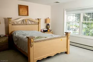 40 Oaktree Ln, Bloomfield, NJ 07003 - Photo 24