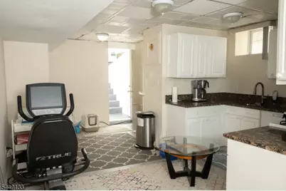40 Oaktree Ln, Bloomfield, NJ 07003 - Photo 38