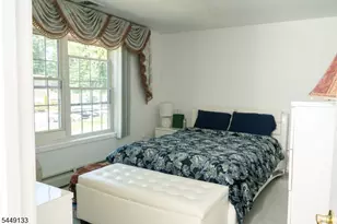 40 Oaktree Ln, Bloomfield, NJ 07003 - Photo 18