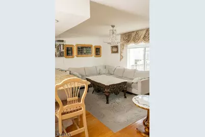 40 Oaktree Ln, Bloomfield, NJ 07003 - Photo 10