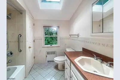 121 Columbia Ave, Cranford Township, NJ 07016 - Photo 20