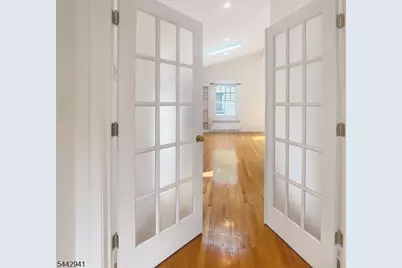 121 Columbia Ave, Cranford Township, NJ 07016 - Photo 4