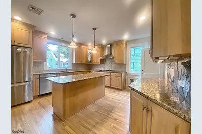 121 Columbia Ave, Cranford Township, NJ 07016 - Photo 32
