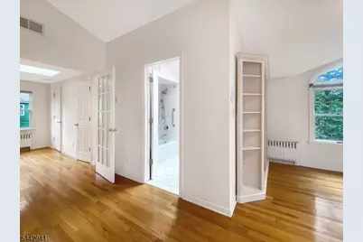 121 Columbia Ave, Cranford Township, NJ 07016 - Photo 6