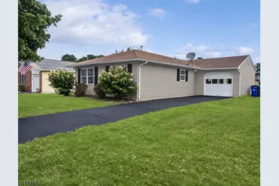11 Reef Pl, Brick Twp., NJ 08723 - Photo 1