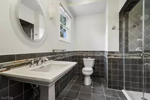 328 Hillside Ave, Livingston, NJ 07039 - Photo 24