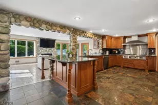 328 Hillside Ave, Livingston, NJ 07039 - Photo 6