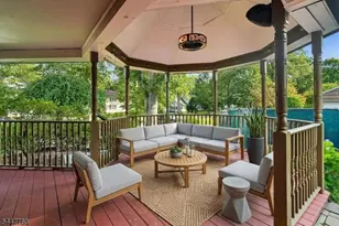 328 Hillside Ave, Livingston, NJ 07039 - Photo 32