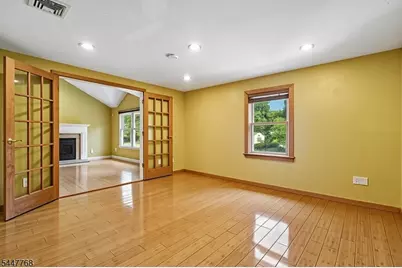 328 Hillside Ave, Livingston, NJ 07039 - Photo 18