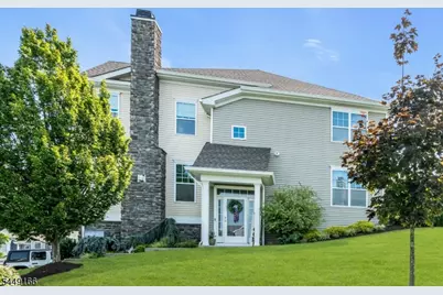18 Blazingstar Way, Allamuchy Township, NJ 07840 - Photo 2
