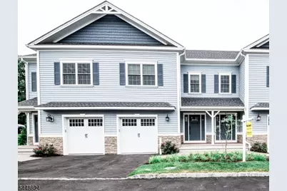 14 Clover Ct, Berkeley Heights Township, NJ 07922 - Photo 1