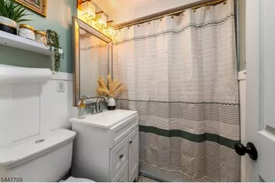 139 Hoover Ave, Bloomfield, NJ 07003 - Photo 12