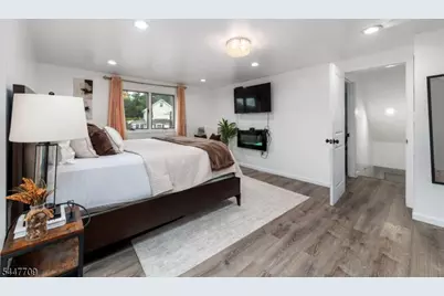 139 Hoover Ave, Bloomfield, NJ 07003 - Photo 8