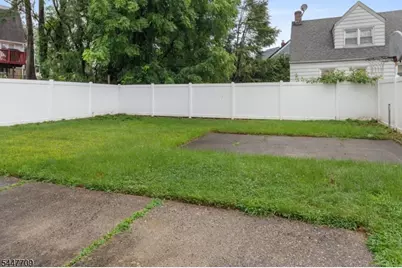 139 Hoover Ave, Bloomfield, NJ 07003 - Photo 16