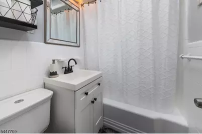 139 Hoover Ave, Bloomfield, NJ 07003 - Photo 6