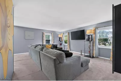 6 Meadowbrook Pl, Willingboro Twp., NJ 08046 - Photo 4