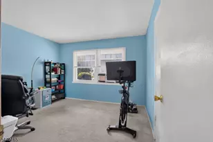 6 Meadowbrook Pl, Willingboro Twp., NJ 08046 - Photo 16