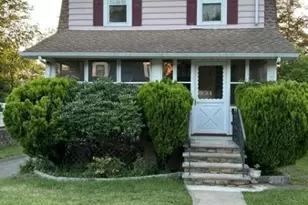 32 Hamilton Rd, Verona, NJ 07044 - Photo 1