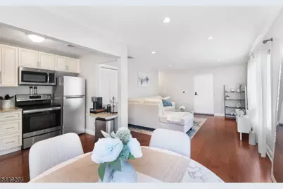 2 Grand Ave #3, Hawthorne, NJ 07506 - Photo 10