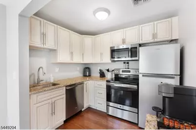 2 Grand Ave #3, Hawthorne, NJ 07506 - Photo 12