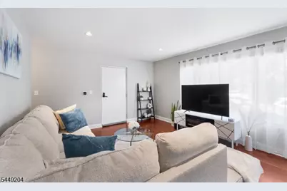 2 Grand Ave #3, Hawthorne, NJ 07506 - Photo 8