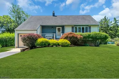 22 Fulton Rd, Franklin Township, NJ 08873 - Photo 2