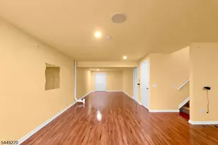 72 Albert Ct, Parsippany, NJ 07054 - Photo 22