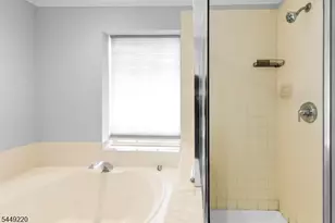 72 Albert Ct, Parsippany, NJ 07054 - Photo 42