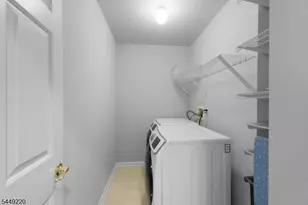 72 Albert Ct, Parsippany, NJ 07054 - Photo 20