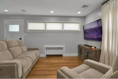 915 Essex Ave, Linden, NJ 07036 - Photo 14