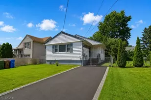 915 Essex Ave, Linden, NJ 07036 - Photo 2