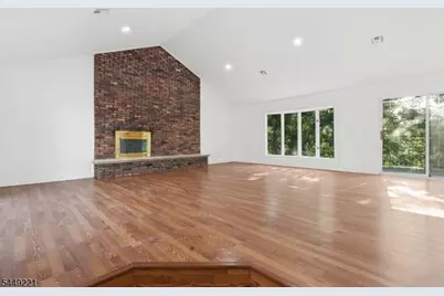19 Cliffside Trl, Denville, NJ 07834 - Photo 14