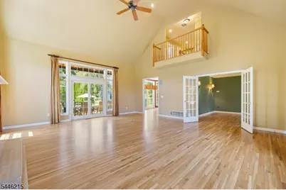 5 Sun Valley Way, Washington Township, NJ 07853 - Photo 4