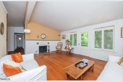 53 Old Wood Rd, Morris Plains, NJ 07950 - Photo 18