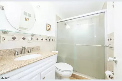 53 Old Wood Rd, Morris Plains, NJ 07950 - Photo 22