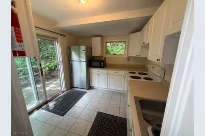 109 Carey Ave, Butler, NJ 07405 - Photo 4