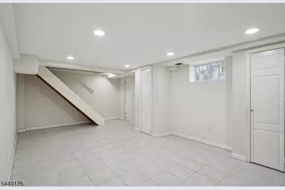 41 Brookside Ave, Livingston, NJ 07039 - Photo 12