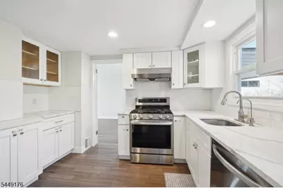 41 Brookside Ave, Livingston, NJ 07039 - Photo 4