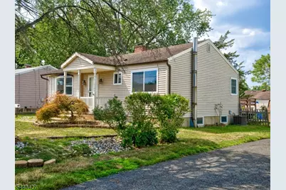 418 Harrison Ave, Manville, NJ 08835 - Photo 2