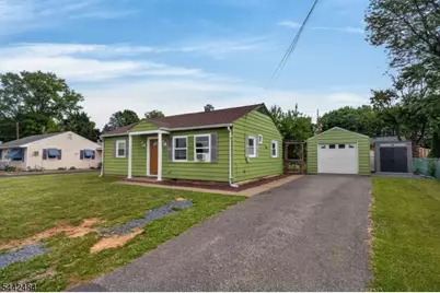 309 Stelko Ave, Lopatcong Township, NJ 08865 - Photo 2