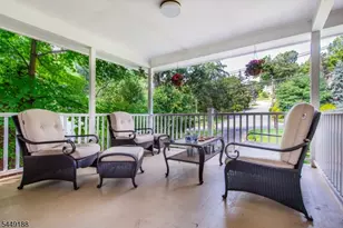 186 MacDonald Dr, Wayne, NJ 07470 - Photo 4