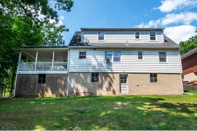 186 Macdonald Dr, Wayne, NJ 07470 - Photo 22