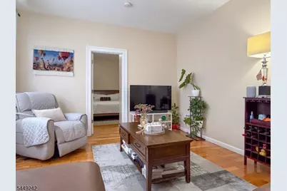 523-25 34th St #D1, Union City, NJ 07087 - Photo 8