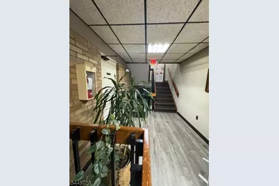 330 Livingston Ave, New Brunswick, NJ 08901 - Photo 18