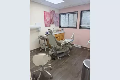 330 Livingston Ave, New Brunswick, NJ 08901 - Photo 6