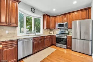 104 Bishops Rock Rd, Hopatcong, NJ 07843 - Photo 8