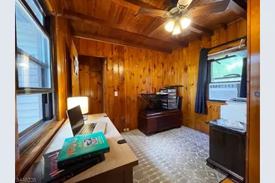 16 Lakeview Rd, Hopatcong, NJ 07843 - Photo 22